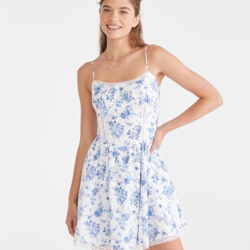 Aeropostale Blue Floral Fit and Flare Dress size small